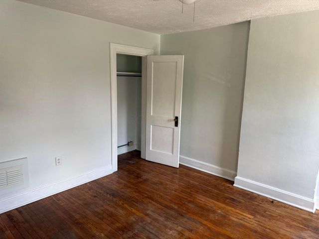 2054 N 4th Street, Columbus, OH 43201