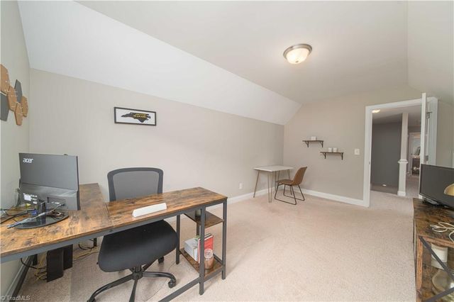 6624 Springfield Village Lane, Clemmons, NC 27012