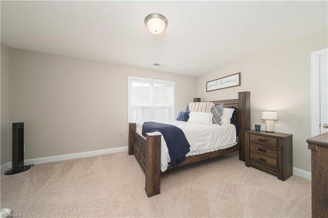 6624 Springfield Village Lane, Clemmons, NC 27012