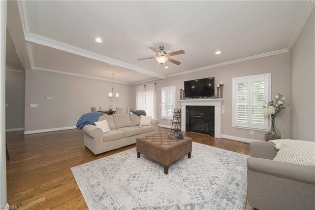 6624 Springfield Village Lane, Clemmons, NC 27012