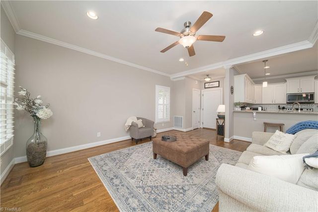 6624 Springfield Village Lane, Clemmons, NC 27012