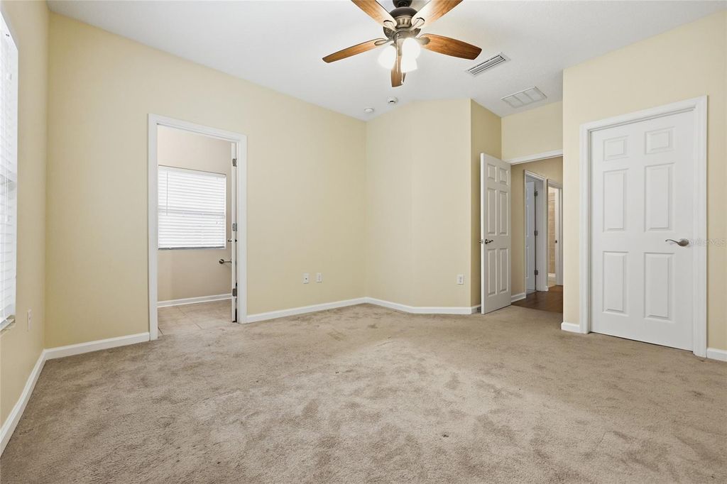 Image 17 of property listing at 7631 NW 20TH DRIVE, Gainesville, FL 32609