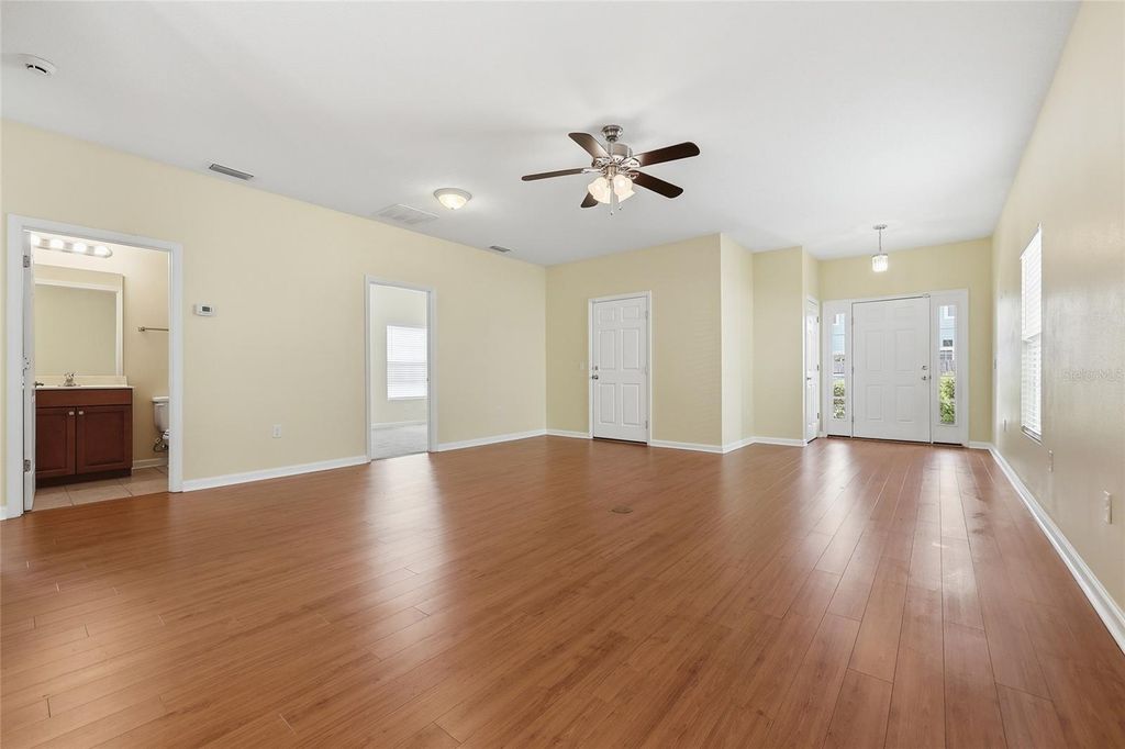 Image 5 of property listing at 7631 NW 20TH DRIVE, Gainesville, FL 32609