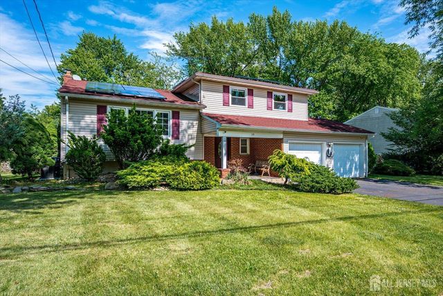 10 Falcon Drive, Edison, NJ 08820