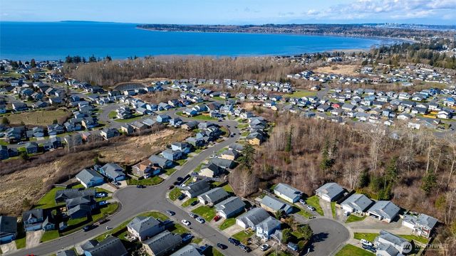 4728 Rock Crab Drive, Blaine, WA 98230