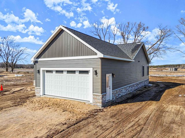 1144 Magnolia Drive, Traverse City, MI 49696