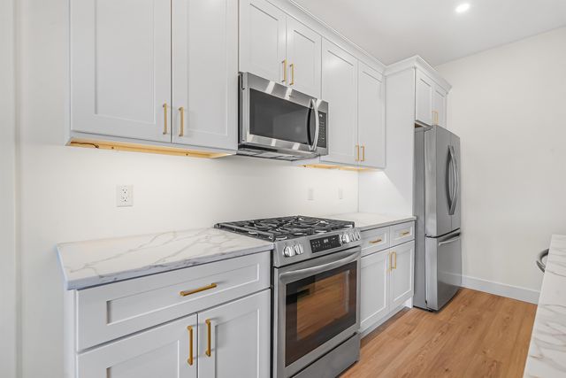 1144 Magnolia Drive, Traverse City, MI 49696