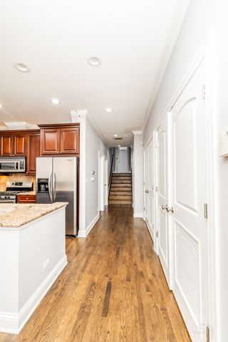 1116 W Hubbard Street 2W, Chicago, IL 60642