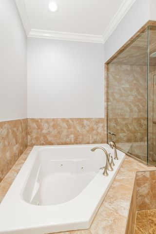 1116 W Hubbard Street 2W, Chicago, IL 60642