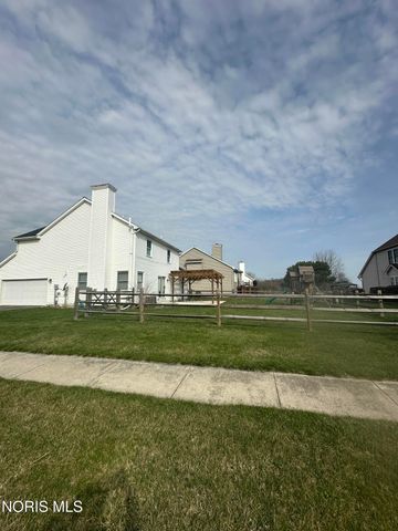 7210 W Lake Road, Perrysburg, OH 43551