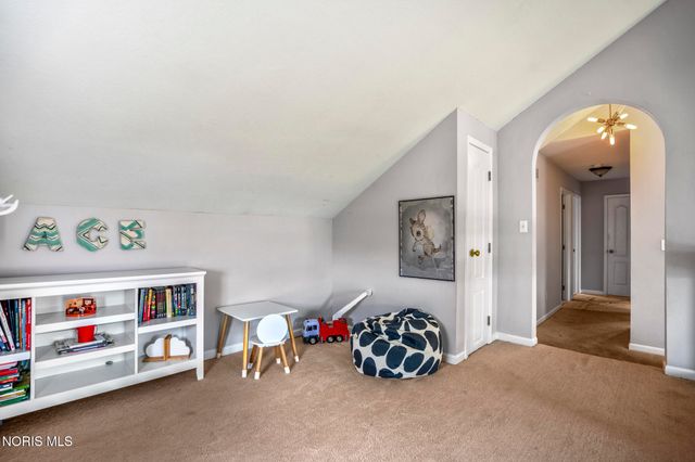 7210 W Lake Road, Perrysburg, OH 43551