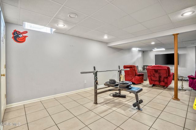 7210 W Lake Road, Perrysburg, OH 43551