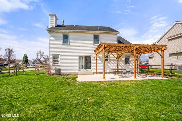 7210 W Lake Road, Perrysburg, OH 43551