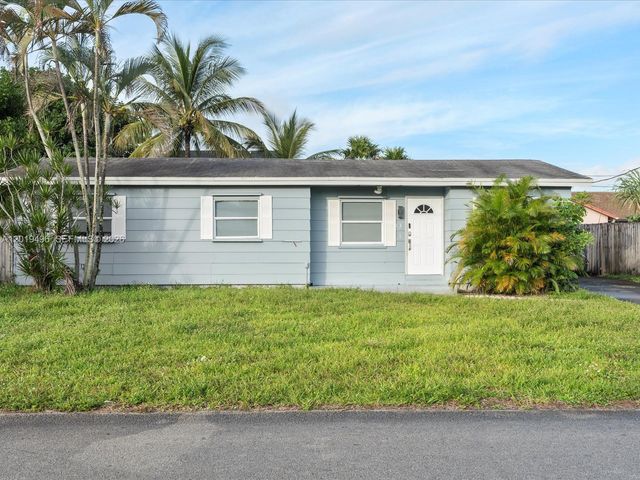 5731 SW 54th Ter, Davie, FL 33314