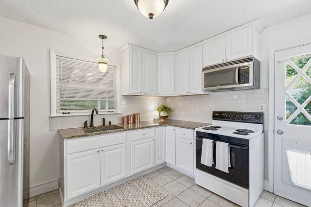 108 Stirton Rd, Nashville, TN 37210