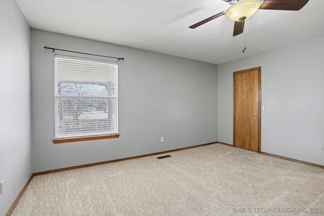 8755 Sunset Drive, Sapulpa, OK 74066