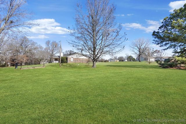 8755 Sunset Drive, Sapulpa, OK 74066