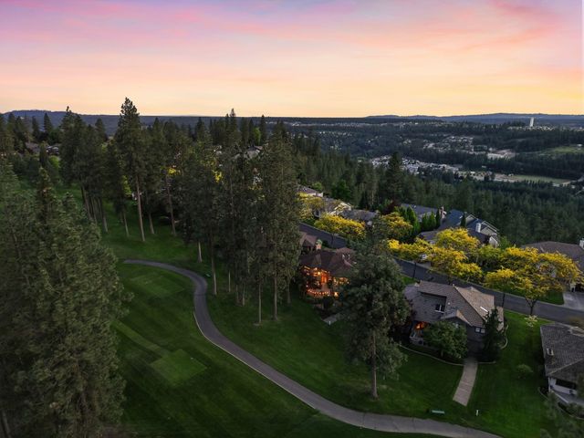 4915 S St Andrews Ln, Spokane, WA 99223