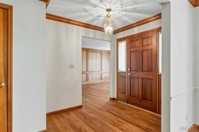 9802 Eagle Hill Lane, Sunset Hills, MO 63127