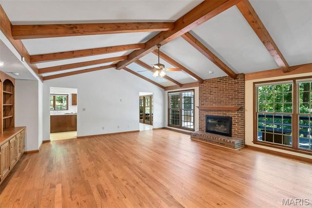9802 Eagle Hill Lane, Sunset Hills, MO 63127