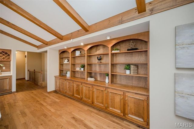 9802 Eagle Hill Lane, Sunset Hills, MO 63127
