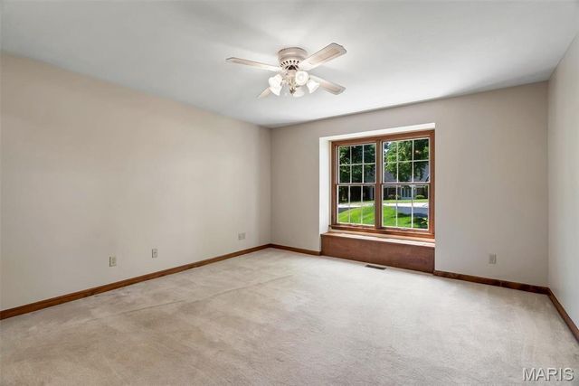 9802 Eagle Hill Lane, Sunset Hills, MO 63127