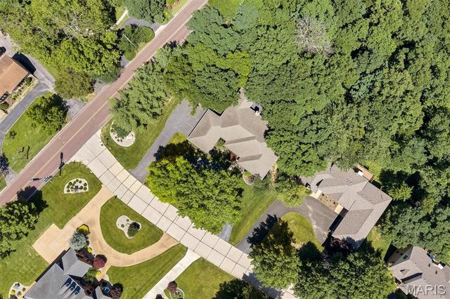9802 Eagle Hill Lane, Sunset Hills, MO 63127