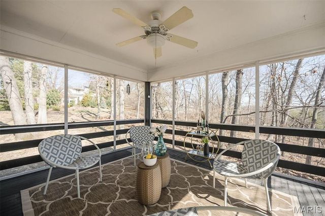 9802 Eagle Hill Lane, Sunset Hills, MO 63127