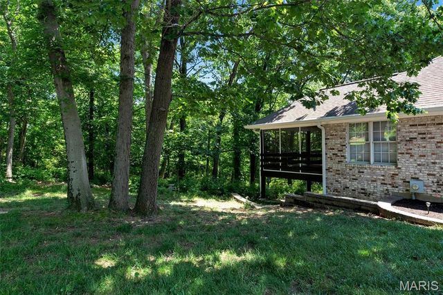9802 Eagle Hill Lane, Sunset Hills, MO 63127