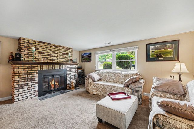 2801 Crabapple Lane, Hobart, IN 46342
