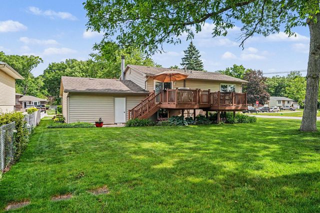 2801 Crabapple Lane, Hobart, IN 46342