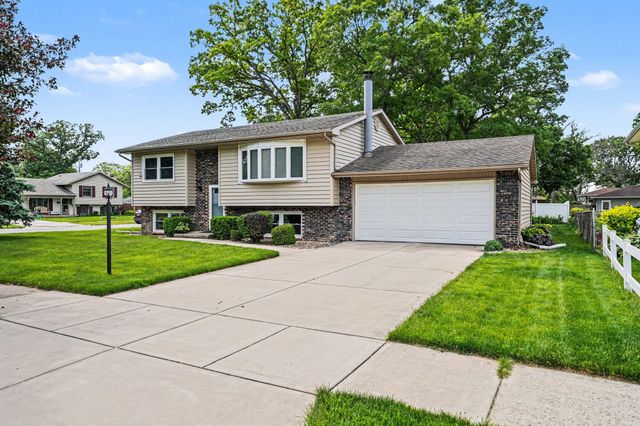 2801 Crabapple Lane, Hobart, IN 46342