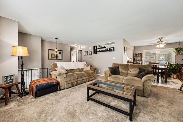 2801 Crabapple Lane, Hobart, IN 46342