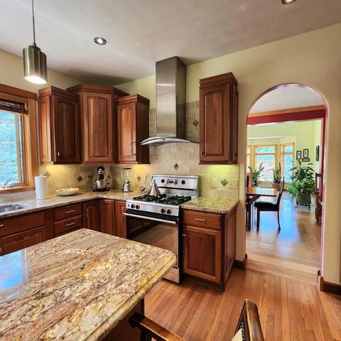 21 Dublin Drive, Elmira, NY 14905