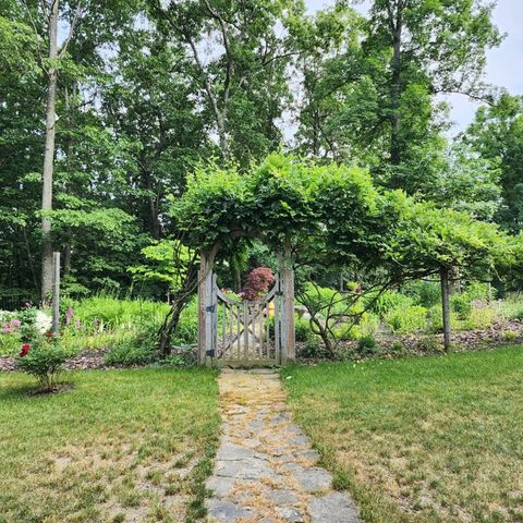 21 Dublin Drive, Elmira, NY 14905