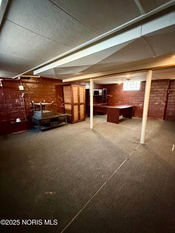 702 Colima Drive, Toledo, OH 43609