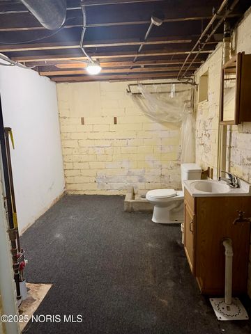 702 Colima Drive, Toledo, OH 43609