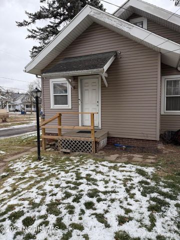 702 Colima Drive, Toledo, OH 43609