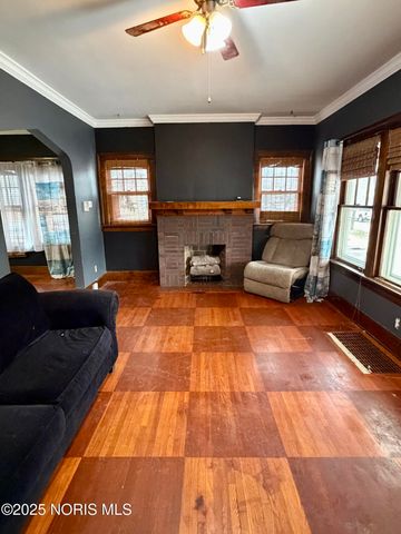 702 Colima Drive, Toledo, OH 43609