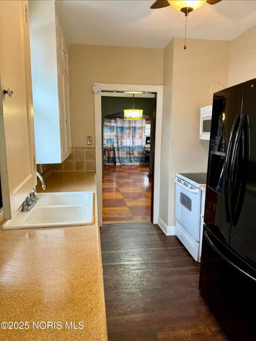 702 Colima Drive, Toledo, OH 43609