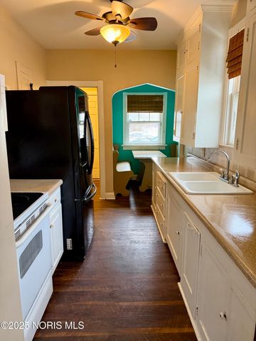 702 Colima Drive, Toledo, OH 43609