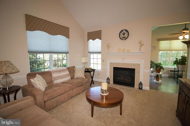 105 DEVONSHIRE WAY, Sellersville, PA 18960