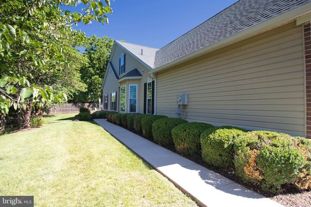 105 DEVONSHIRE WAY, Sellersville, PA 18960