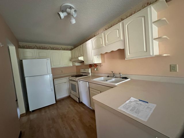 11232 Vessey Circle, Bloomington, MN 55437