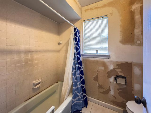 5430 Green Springs Drive, Houston, TX 77066