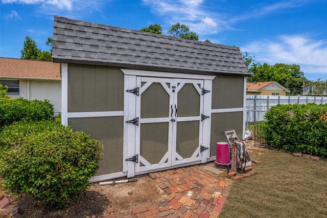 18318 DOLLY BROOK LANE, Lutz, FL 33549