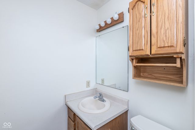 10126 Park Ridge Drive, Indianapolis, IN 46229