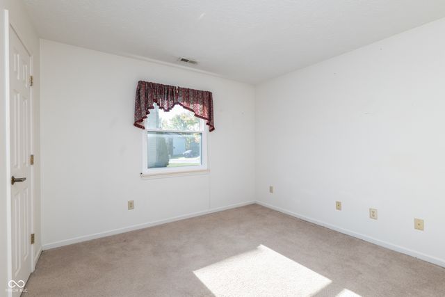 10126 Park Ridge Drive, Indianapolis, IN 46229