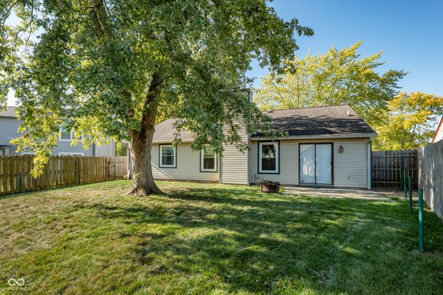 10126 Park Ridge Drive, Indianapolis, IN 46229