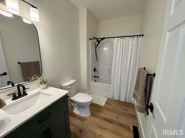 1317 Woodburn Street, Warsaw, IN 46580